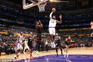 他的儿子创 他的儿子创